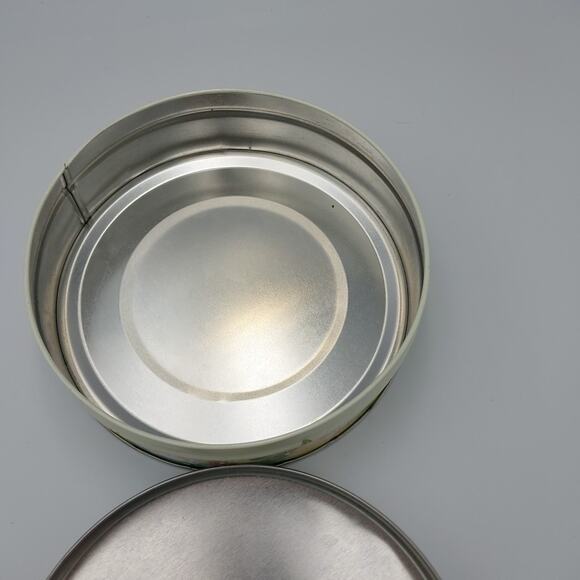 Round Metal Candy Cookie Treat Tin Bunnies‎ Flowers Spring Easter 6.5" - Picture 4 of 5